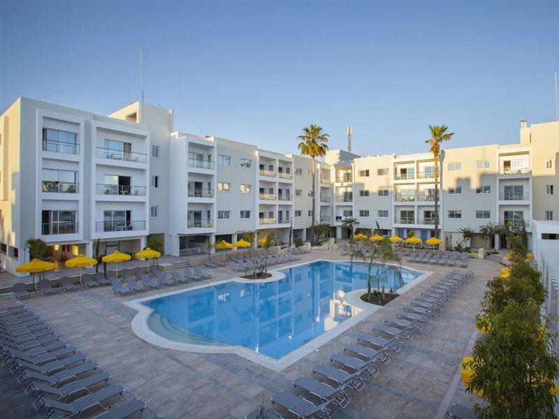 Mayfair Gardens Hotel Paphos Exterior photo