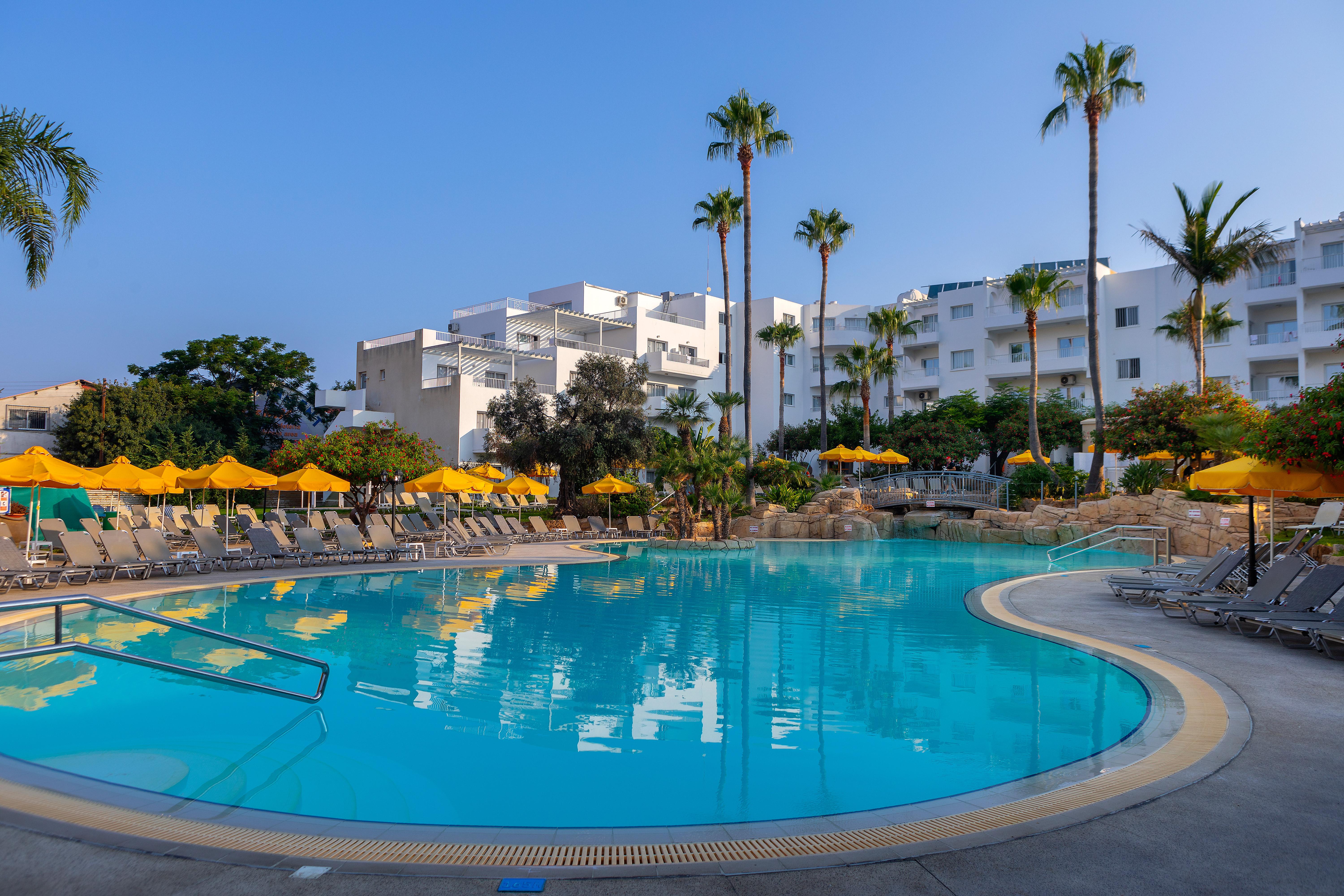 Mayfair Gardens Hotel Paphos Exterior photo