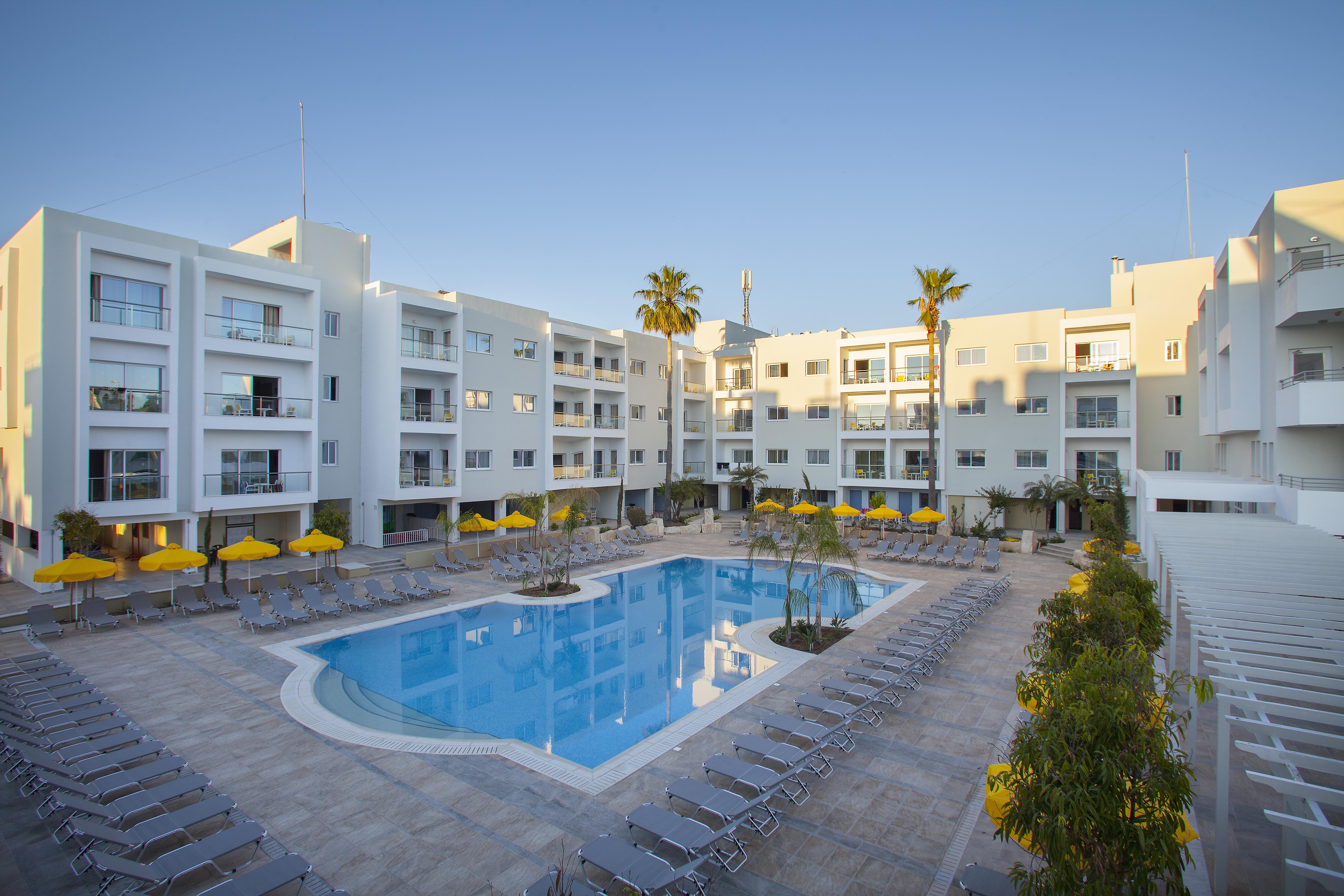 Mayfair Gardens Hotel Paphos Exterior photo